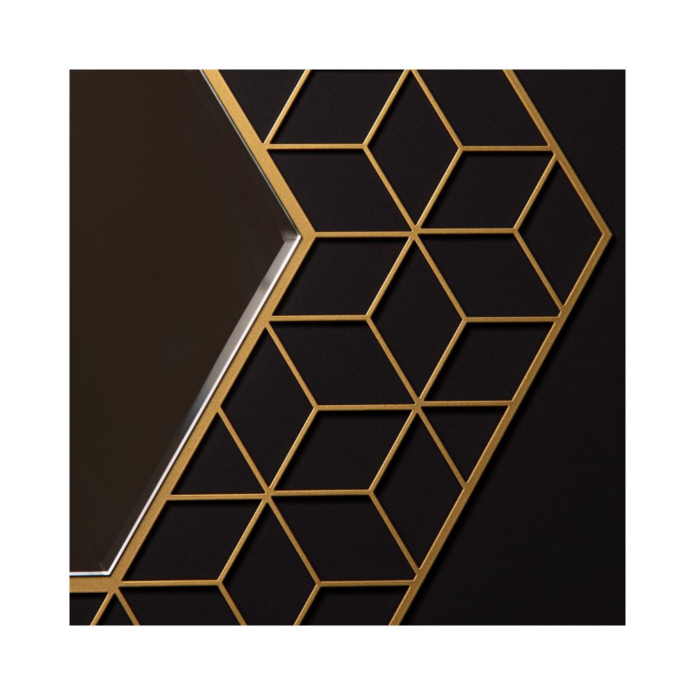 Ένας μεταλλικός γεωμετρικός χρυσός καθρέπτης σε μεγέθυνση