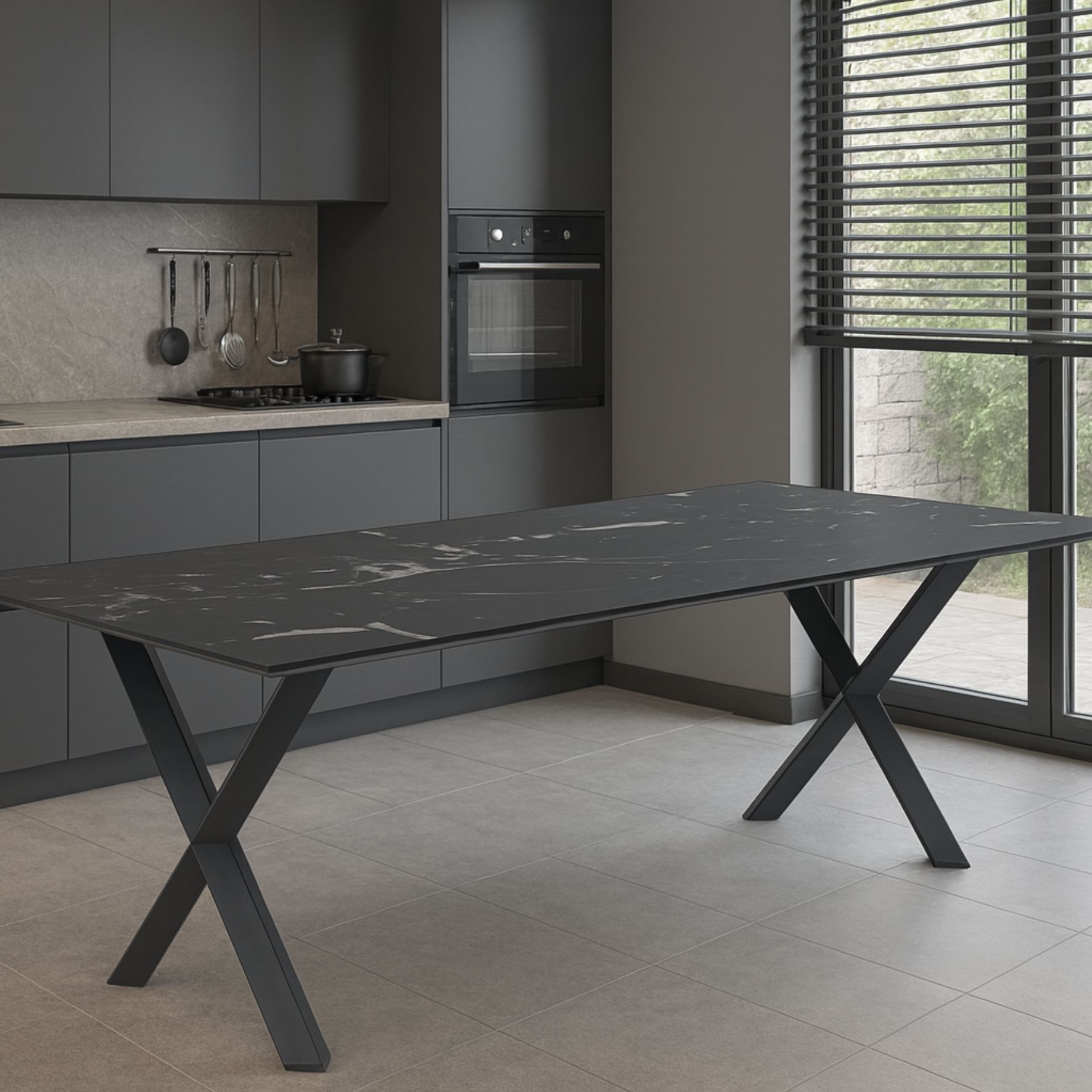 Τραπέζι κουζίνας με μαύρη επιφάνεια και μεταλλικά πόδια τύπου Χ σε μαύρο ματ χρώμα